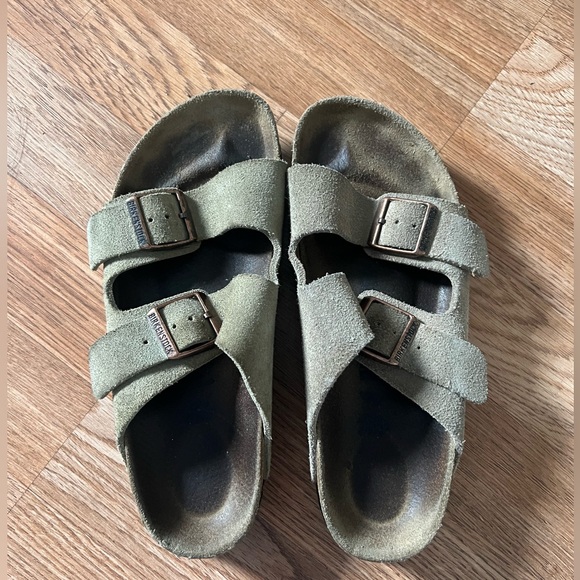 Birkenstock Arizona Sandals - Picture 2 of 6